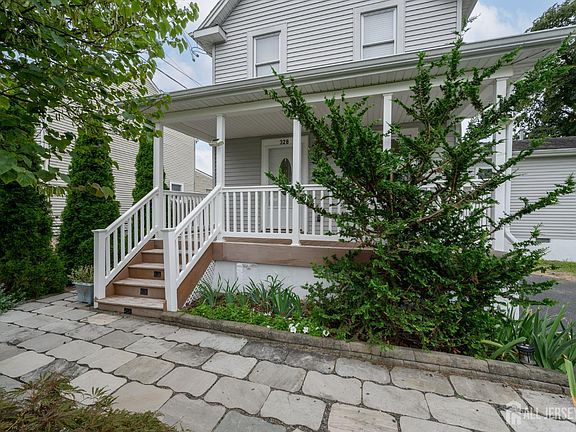 2nd image of 328 Runyon Ave