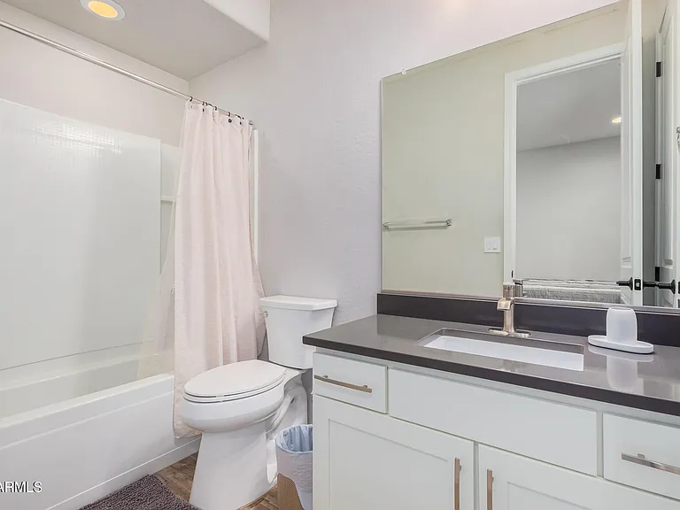 5654 N 88th Ln — Photo 27