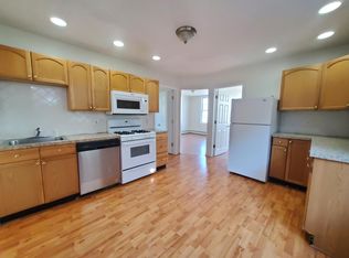 7 Story Ct APT 1, Bayonne, NJ 07002