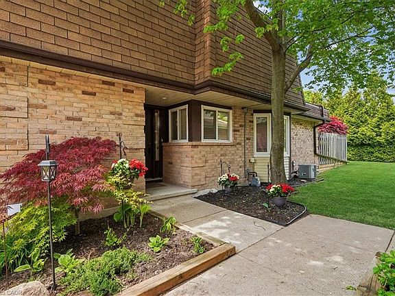2nd image of 1507 Upper Middle Rd #3