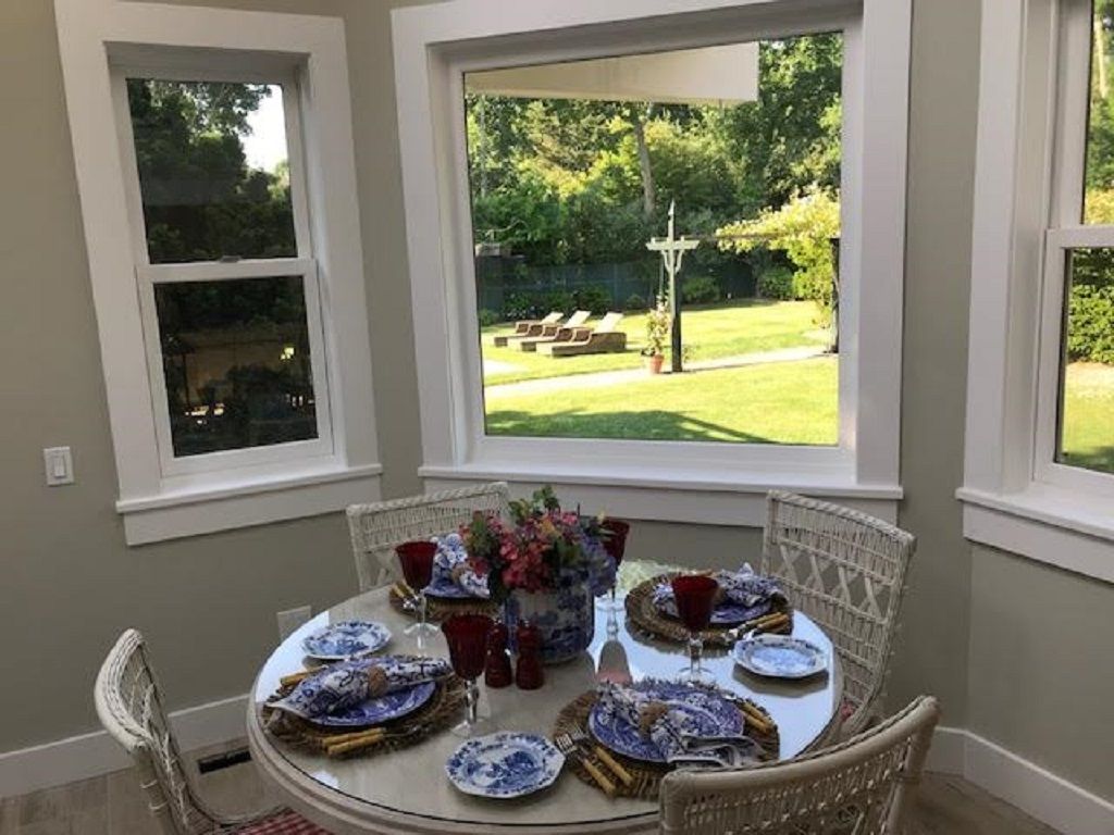 BREAKFAST ROOM