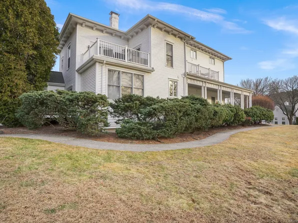 15 Manor House Lane #15, Milford, CT 06461