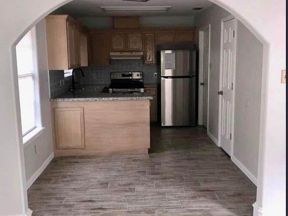 4th image of 1601 W Portales Dr APT 1