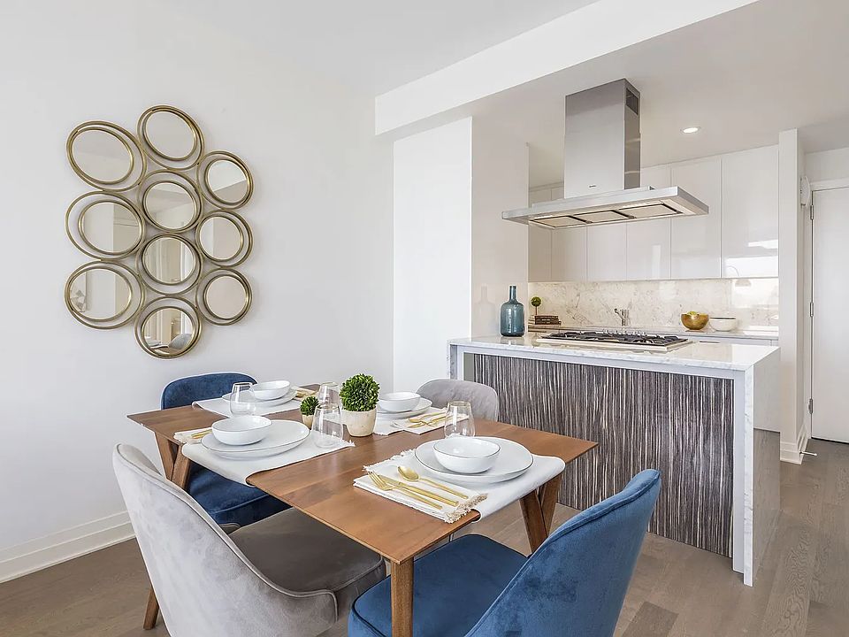 1st image of 460 W 42nd St APT 54L
