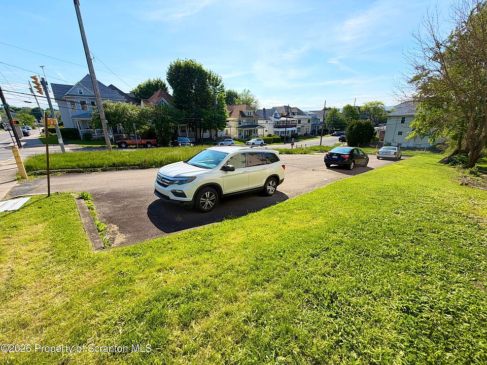 1st image of 301 Harrison Ave