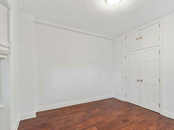 2nd image of 514 Cathedral Pkwy #1A