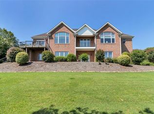 1305 Cross Creek Dr, Seneca, SC 29678