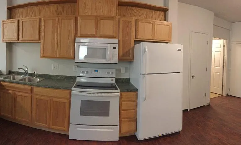 600 Noble St #A — Photo 1