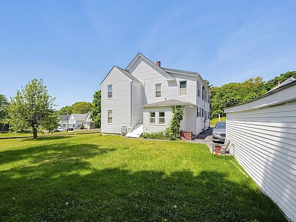 4th image of 26 McCarthy St