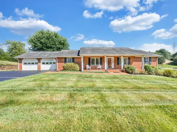 222 Lakeview Dr, Roanoke, VA 24012
