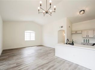 1300 S Arlington St APT 204, Las Vegas, NV 89104