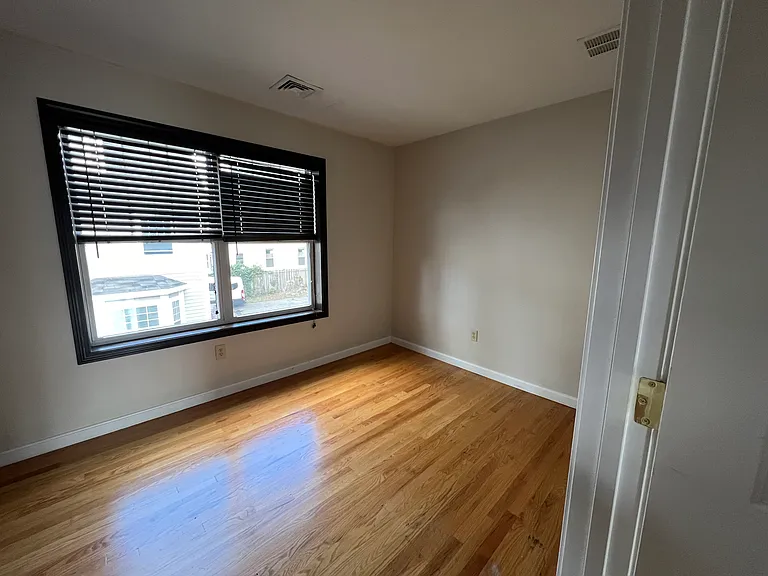 40 Westford St #40 — Photo 24