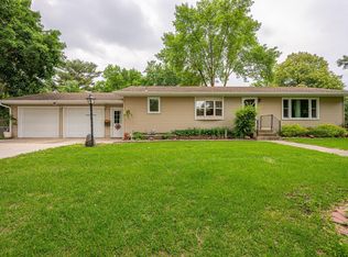 225 N Davis Ave, Litchfield, MN 55355