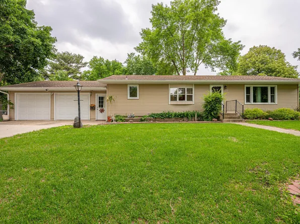 225 N Davis Ave, Litchfield, MN 55355