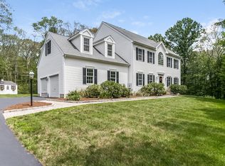 65 James Vincent Dr, Clinton, CT 06413