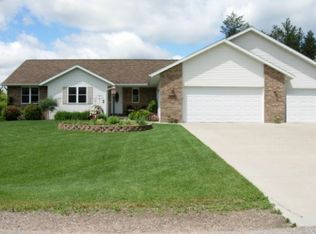 1981 Norway Pine Dr, Plover, WI 54467