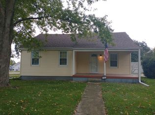 507 Linden St, Delavan, IL 61734