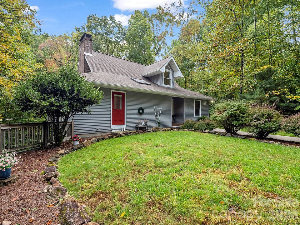 1st image of 142 Winterview Trl