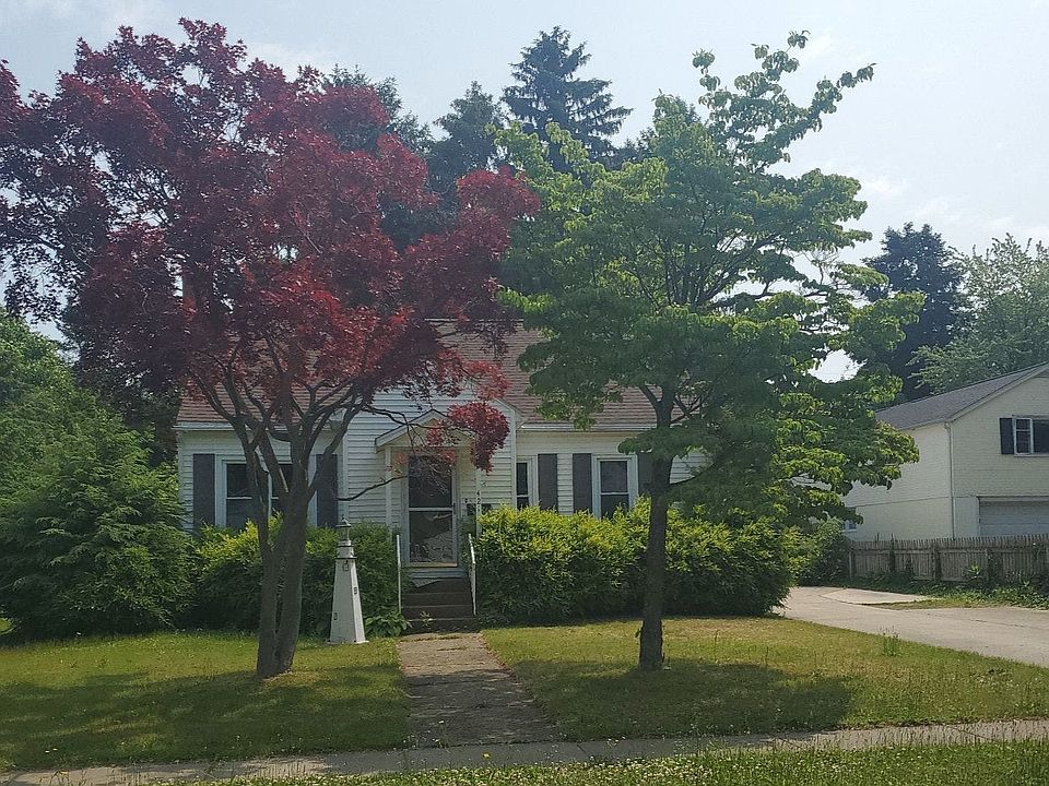1st image of 421 Beachgrove Dr