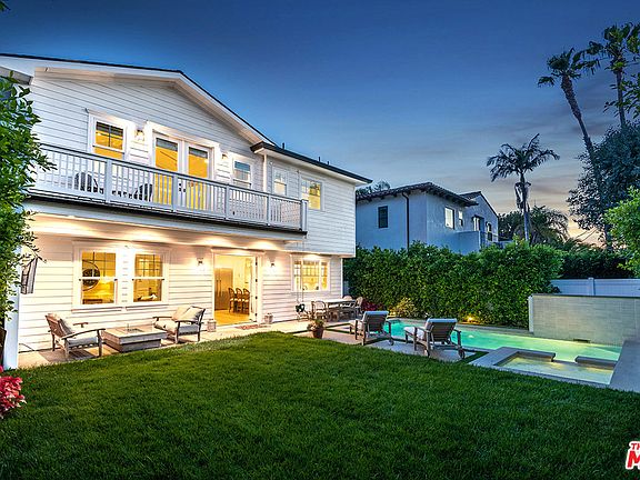 3rd image of 11237 W Acama St