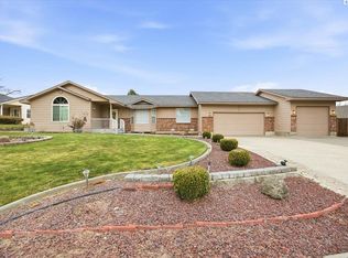 3810 S Buntin Loop, Kennewick, WA
