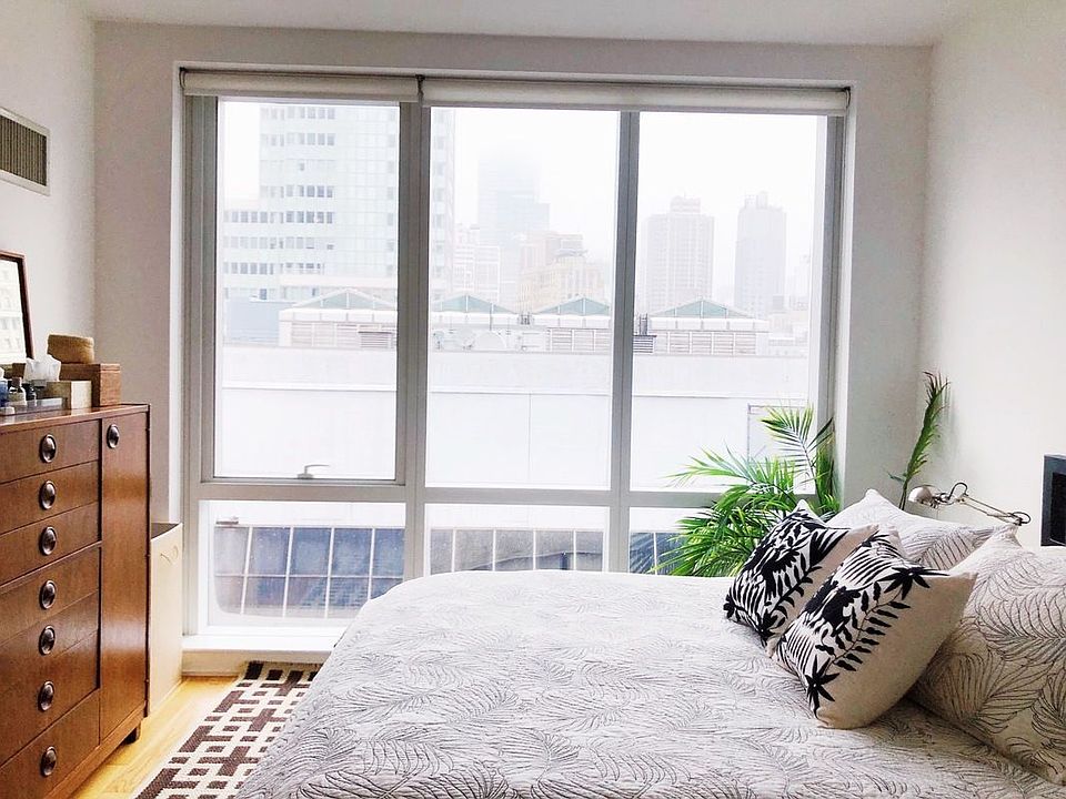 1st image of 885 6th Ave APT 20H