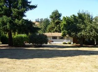 550 Pioneer Way, Winchester, OR 97495