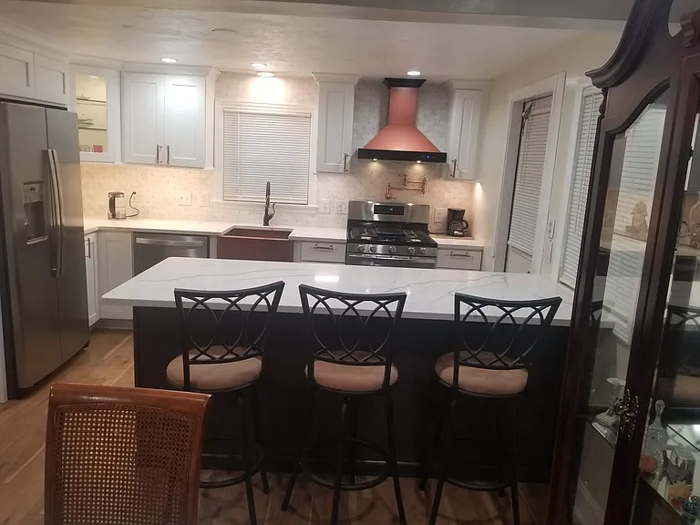 373 Oak St — Photo 14