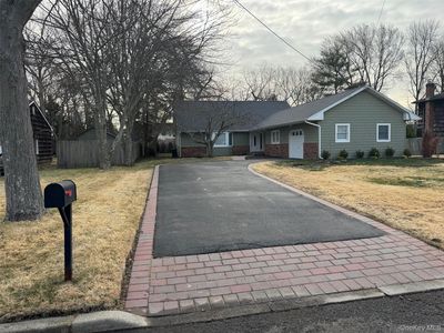 43 W Shore Road, Oakdale, NY, 11769