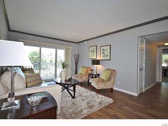 4th image of 408 Magnolia Ave APT E