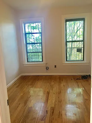 Rented by The Brokerage Group LLC | media 40