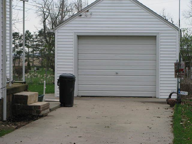 2nd image of 315 W Penn Ave