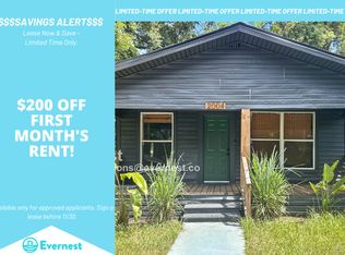 2004 E Ellicott St, Tampa, FL 33610