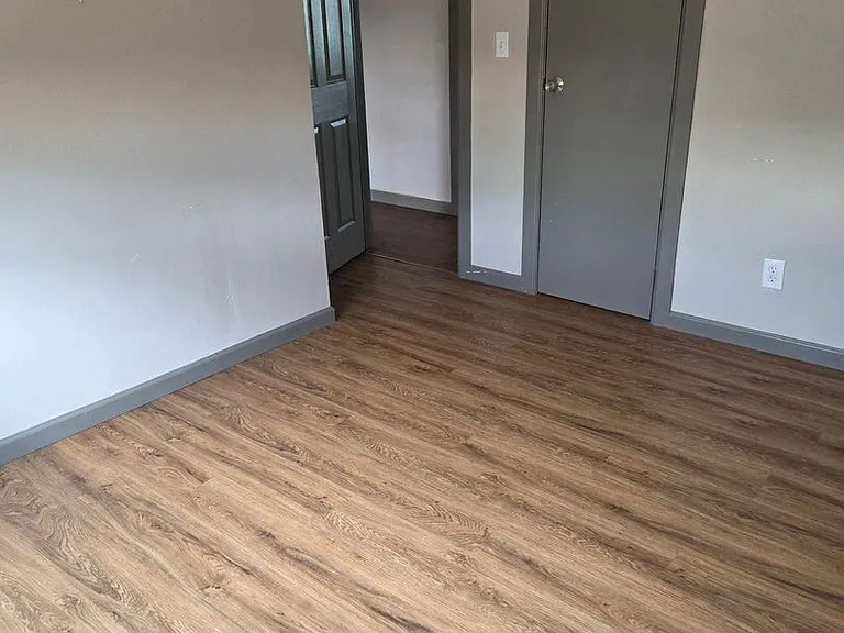 817 Hairston Graneronett Main St — Photo 9