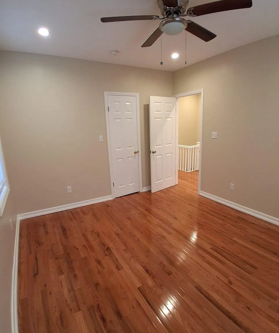 3 bed, 1.0 bath, 1280 sqft, $3,500 — Photo 3