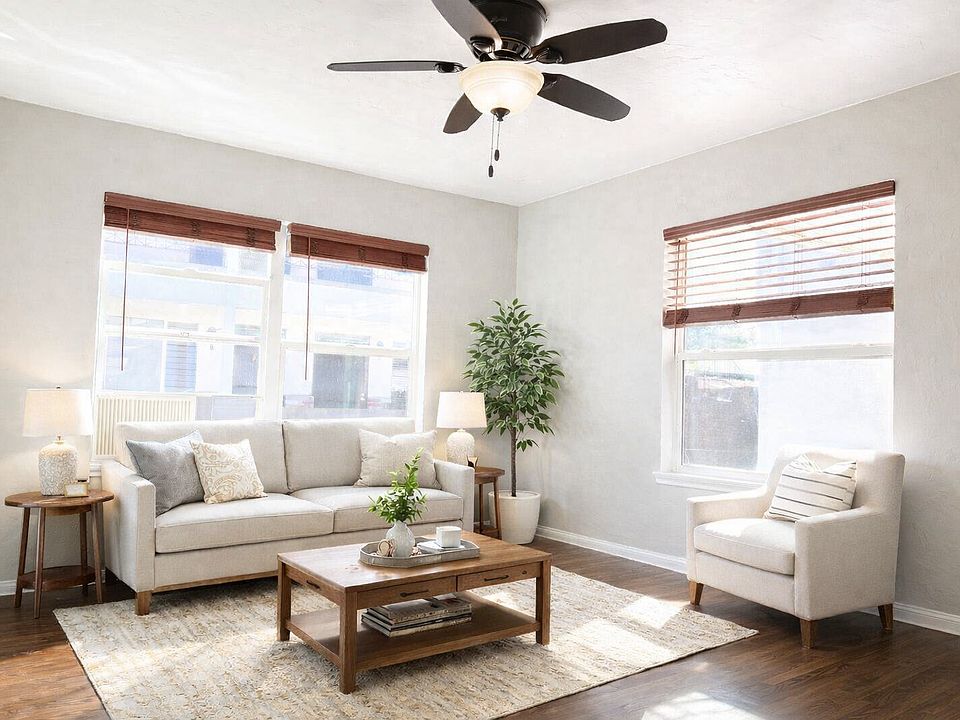Living room virtually staged