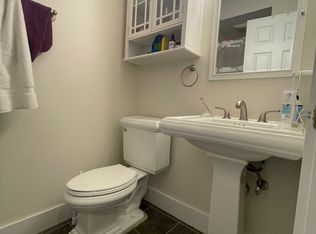 173 Davis Ave #2R, Greenwich, CT 06830