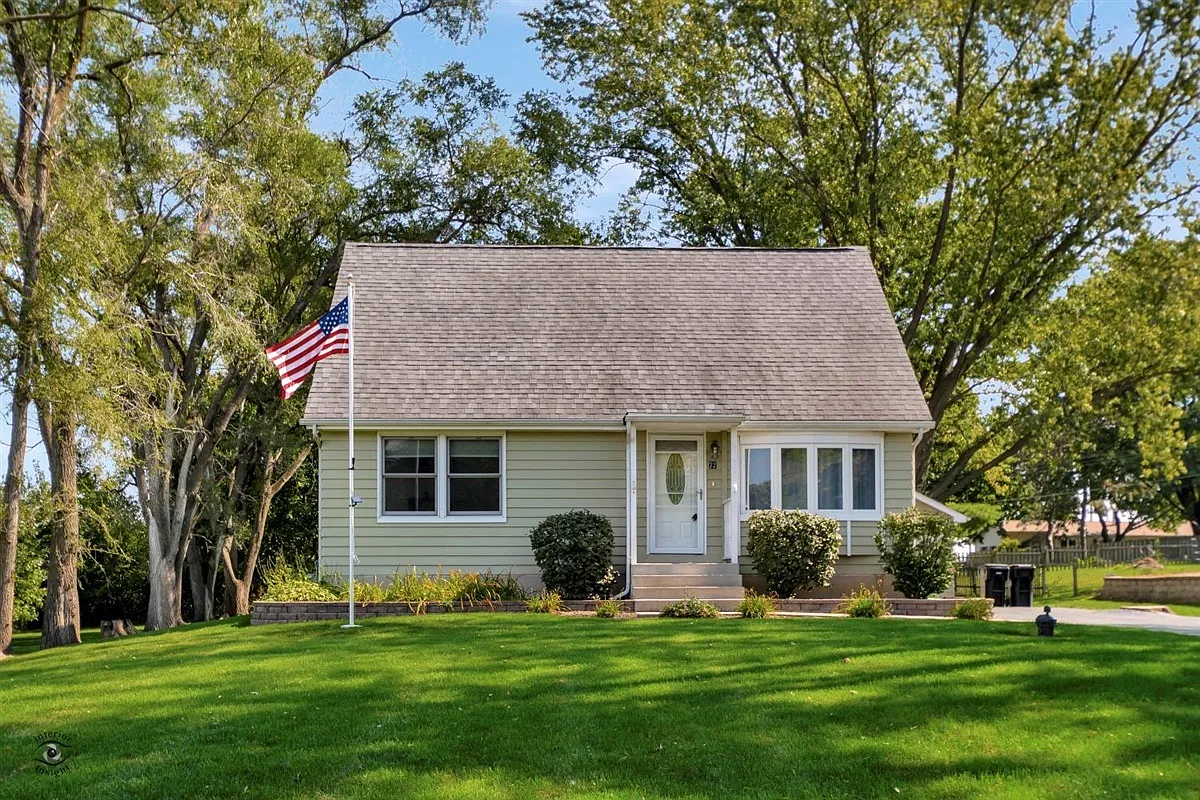 72 Charity Ln photo 1