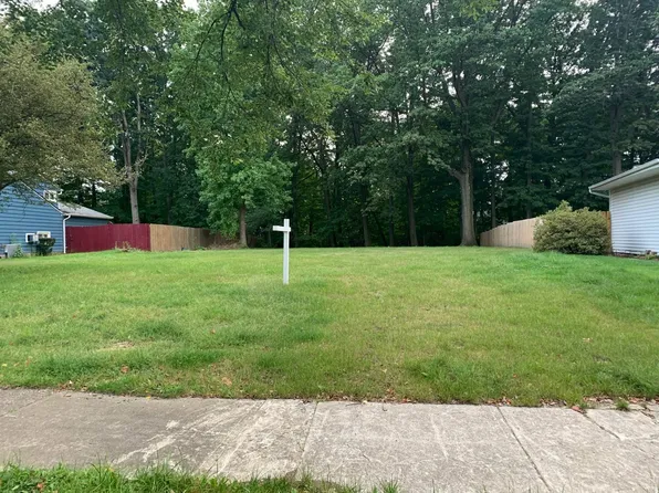 3650 Atherstone Rd, Cleveland Heights, OH 44121