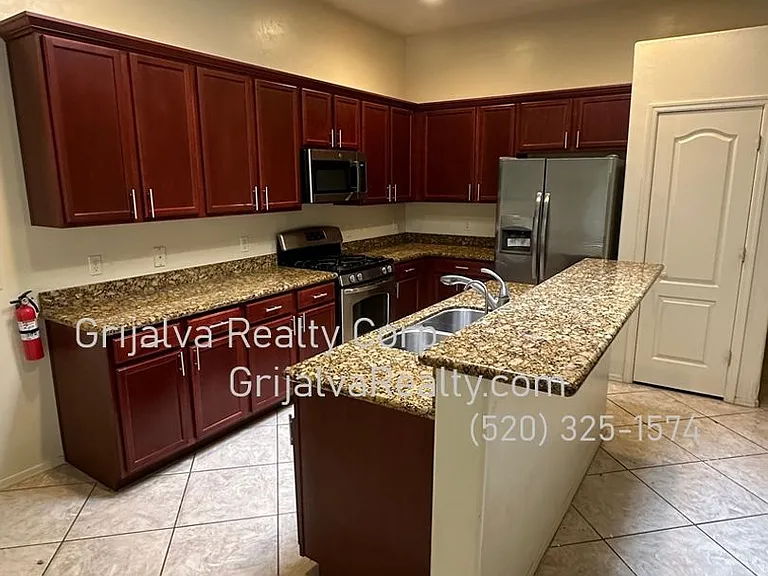 2277 W Floral Cliff Way — Photo 5