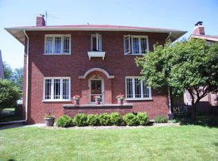 829 Reba Pl, Evanston, IL 60202