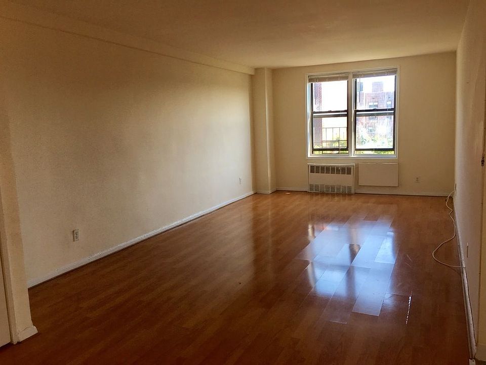 1st image of 14943 35th Ave APT 5G