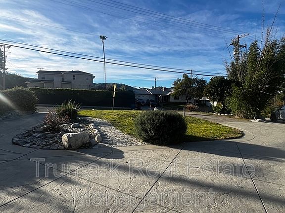 2nd image of 8409 Wentworth St