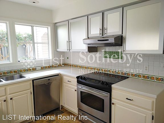 3rd image of 95-1499 Ainamakua Dr APT 72