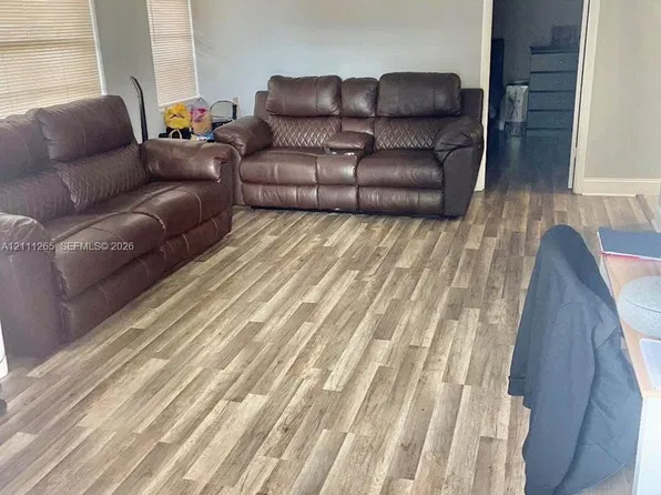 6851 SW 129th Ave APT 5, Miami, FL 33183