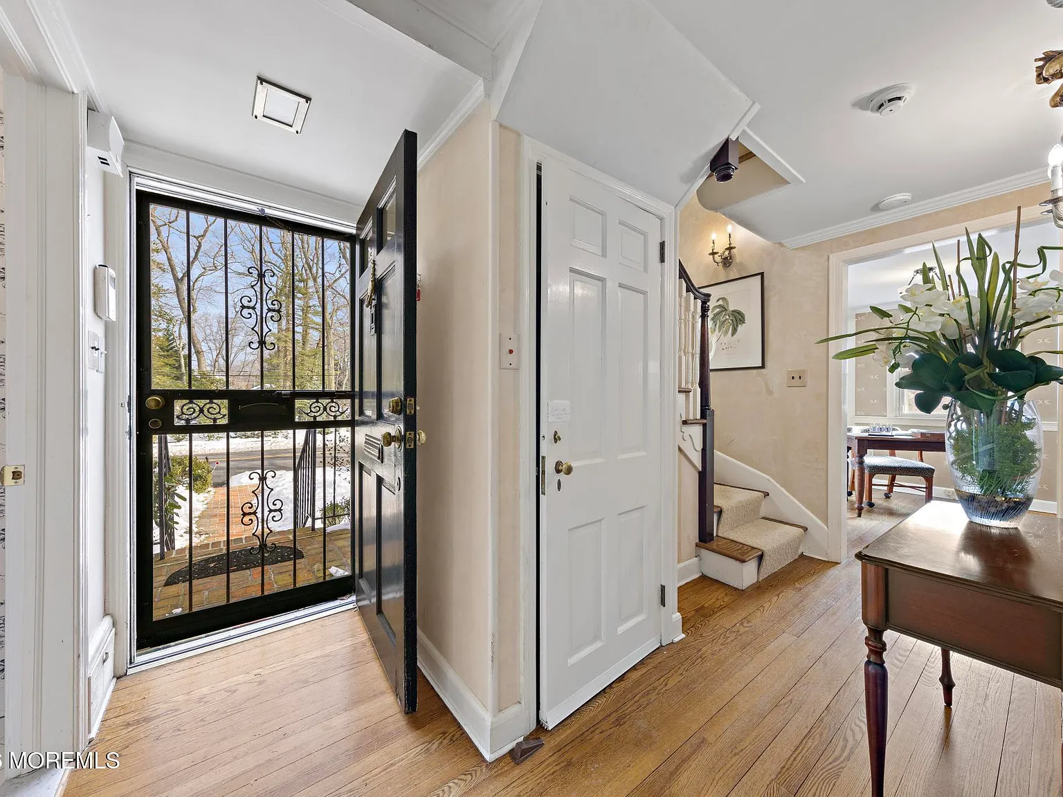 3 bed, 2.5 bath, 2090 sqft, $4,850 — Photo 3