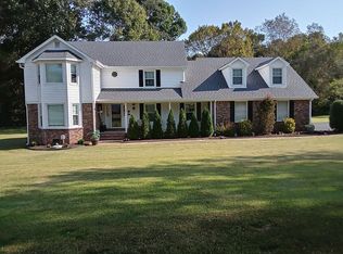 283 Summerfield Dr, Jackson, TN 38305