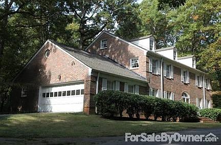 Garage Entrance
						:
						Garage Entrance