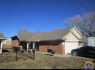 4218 SW 33rd Ter, Topeka, KS 66614