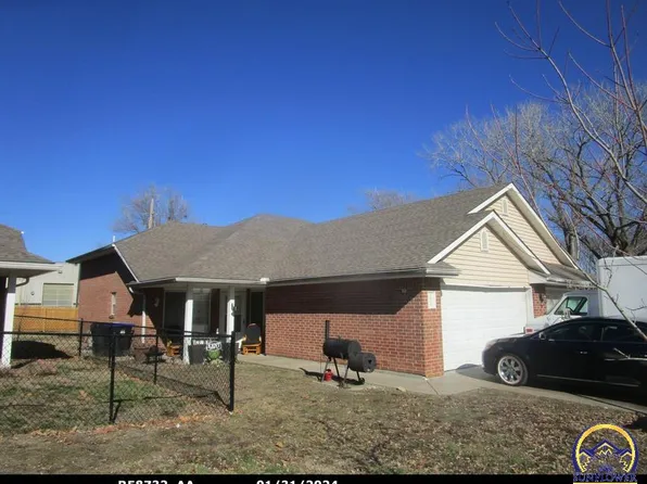 4218 SW 33rd Ter, Topeka, KS 66614